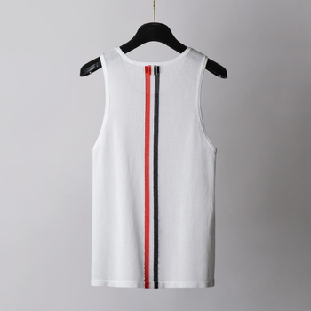 Muški pamukasti tank top s prugama, prozračan i lagan za ljeto - Model B0280