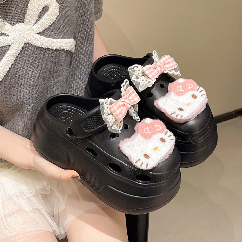 Ženske sandale s debelim potplatom i zatvorenim prstom Hello Kitty, proljeće 2025