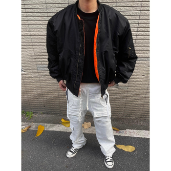 Αμερικανικού στυλ μονόχρωμο bomber jacket για άνδρες, παχιά επένδυση, κοντό και άνετο στην εφαρμογή, ζεστό για φθινόπωρο και χειμώνα