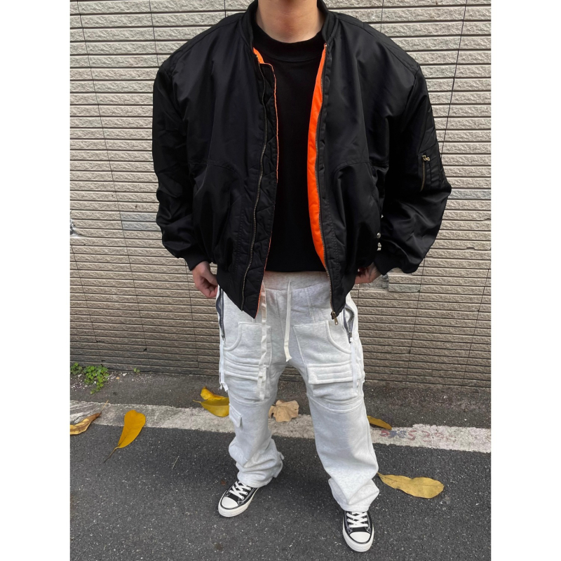 Αμερικανικού στυλ μονόχρωμο bomber jacket για άνδρες, παχιά επένδυση, κοντό και άνετο στην εφαρμογή, ζεστό για φθινόπωρο και χειμώνα