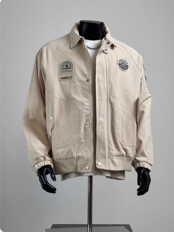 Férfi pilótajacket amerikai retro stílusú jelvénnyel, tavaszi mindennapi viselet
