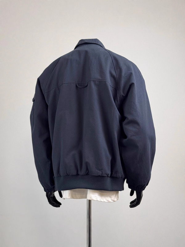 Férfi pilótajacket amerikai retro stílusú jelvénnyel, tavaszi mindennapi viselet