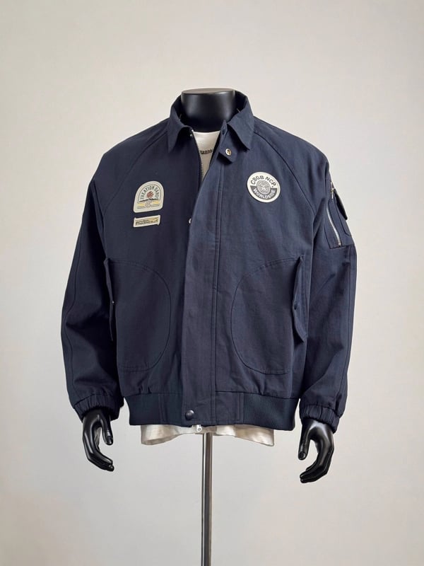 Férfi pilótajacket amerikai retro stílusú jelvénnyel, tavaszi mindennapi viselet