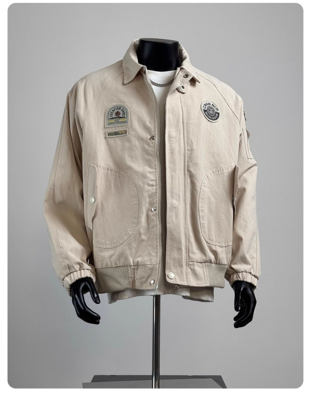 Férfi pilótajacket amerikai retro stílusú jelvénnyel, tavaszi mindennapi viselet