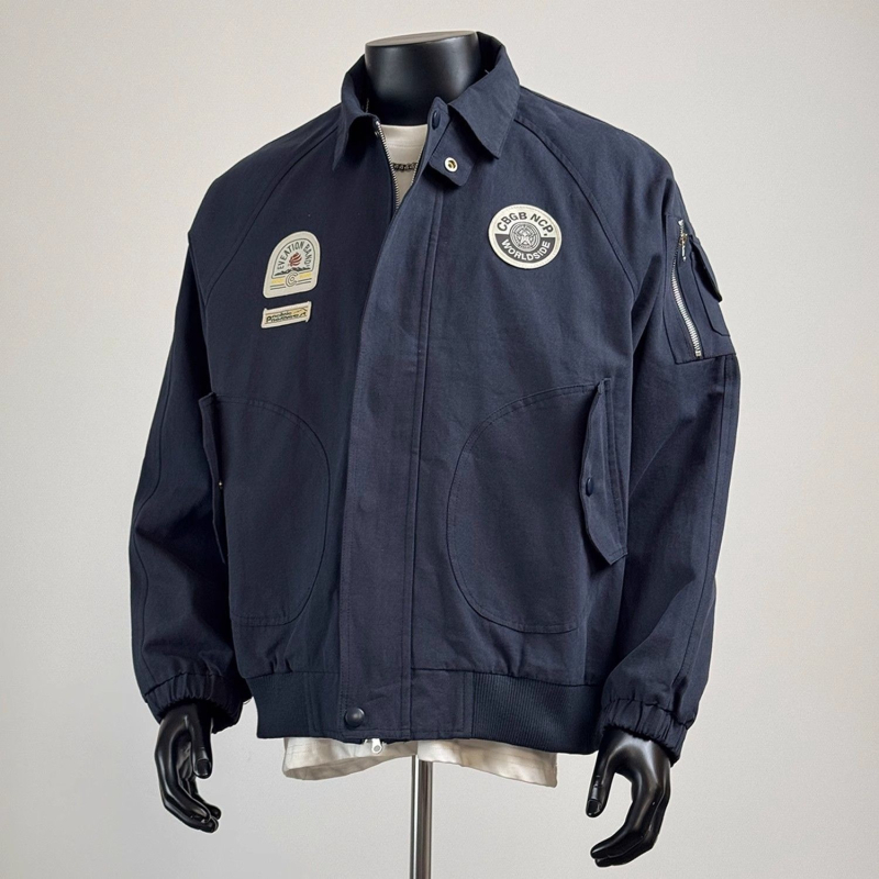 Férfi pilótajacket amerikai retro stílusú jelvénnyel, tavaszi mindennapi viselet