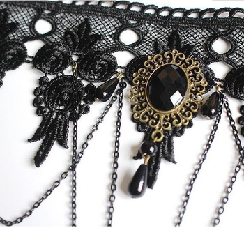 Set crne čipkaste ogrlice u retro stilu sa privjeskom, narukvicom i prstenom