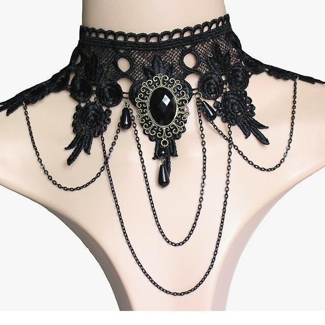 Set crne čipkaste ogrlice u retro stilu sa privjeskom, narukvicom i prstenom