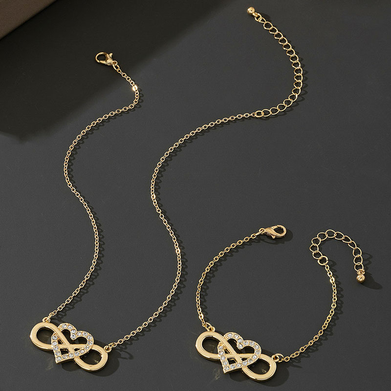 Minimalistički metalni set nakita sa simbolom srca: ogrlica, narukvica i naušnice, francuski stil, modni nakit za Valentinovo