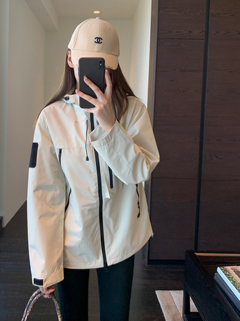 Geacă damă cu glugă pentru exterior, softshell, design color-block, fermoar frontal, croială lejeră, poliester