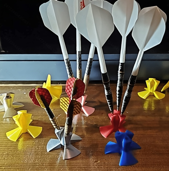 PLA 3D ispisani dodatak za pohranu i izlaganje DARTS
