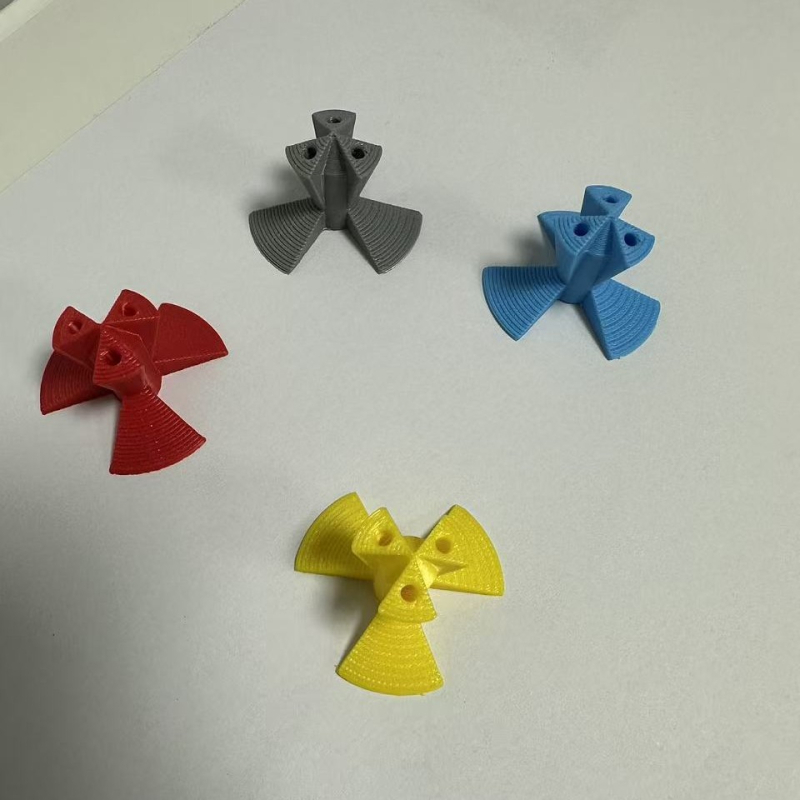 PLA 3D ispisani dodatak za pohranu i izlaganje DARTS