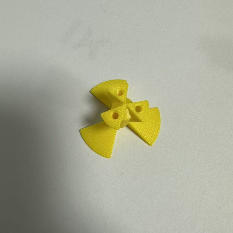 PLA 3D ispisani dodatak za pohranu i izlaganje DARTS