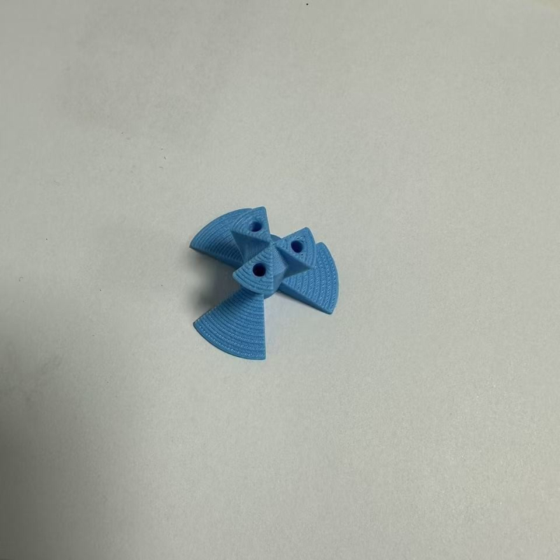 PLA 3D ispisani dodatak za pohranu i izlaganje DARTS