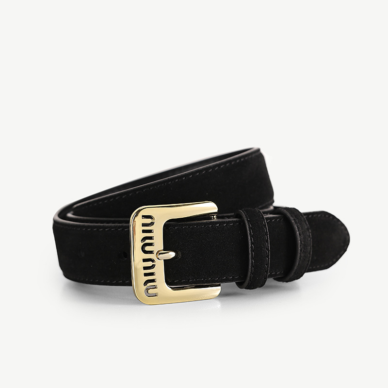 Ženski pojas od prave kože s MIU natpisom i metalnom kopčom, vintage punk stil.
