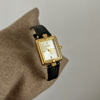 IEKE Ženski sat s kožnim remenom u zlatnoj nijansi, mala veličina, retro kvadratni brojčanik, kvarcni mehanizam, lagani luksuz