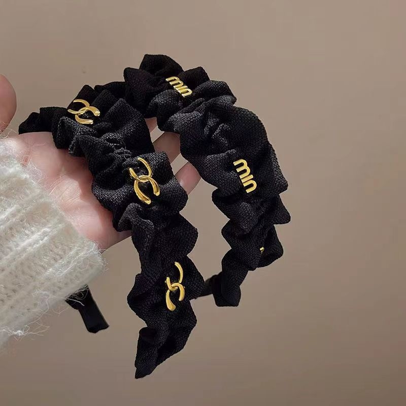 Crna traka za kosu s plisiranim rubom i širokim rubom, diadem stil za žene