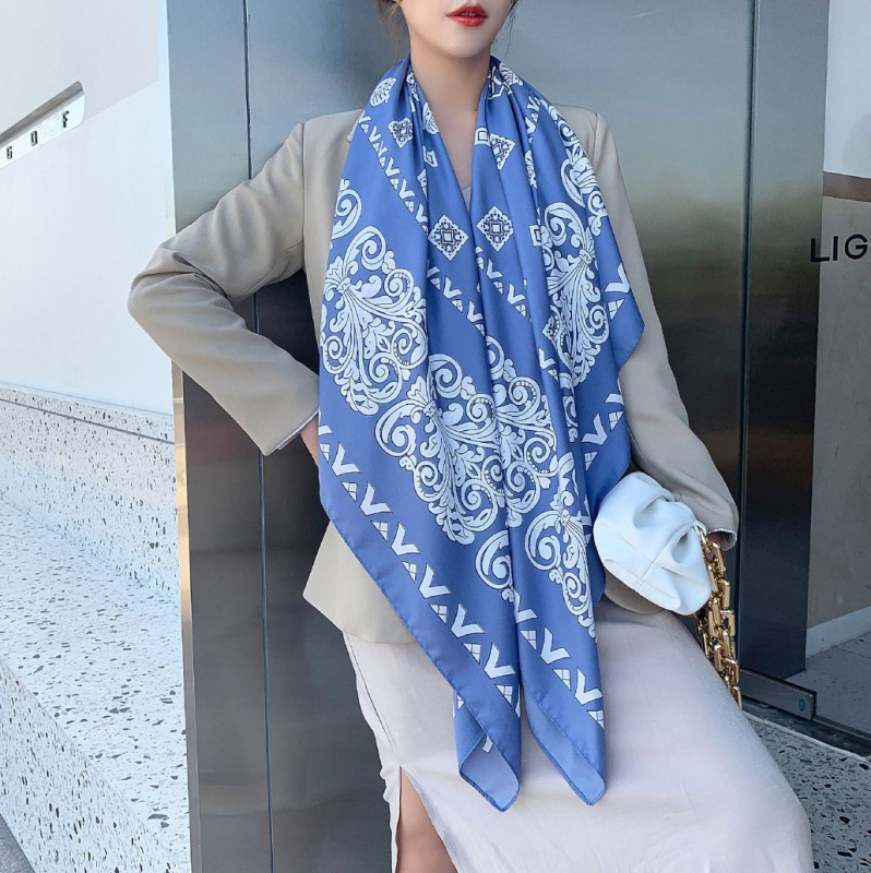 Ženski kvadratni šal 130 cm s Cashew otiskom, twill tkanina