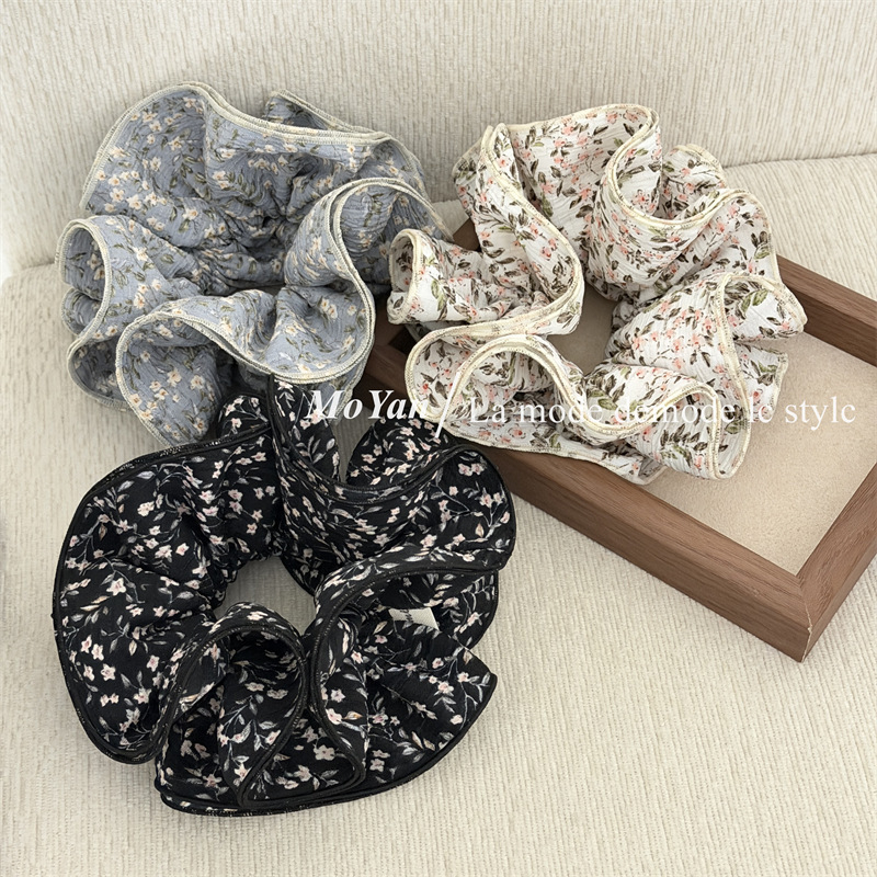Scrunchie od tkanine sa četiri sloja, šav na rubu, retro cvjetni uzorak za proljeće, za žene, jednostavan i svestran dodatak za kosu