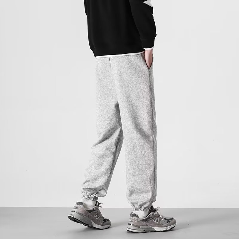 Muške casual hlače, crne, širokih nogavica, s vezicom, sportski stil, duljina 9/10