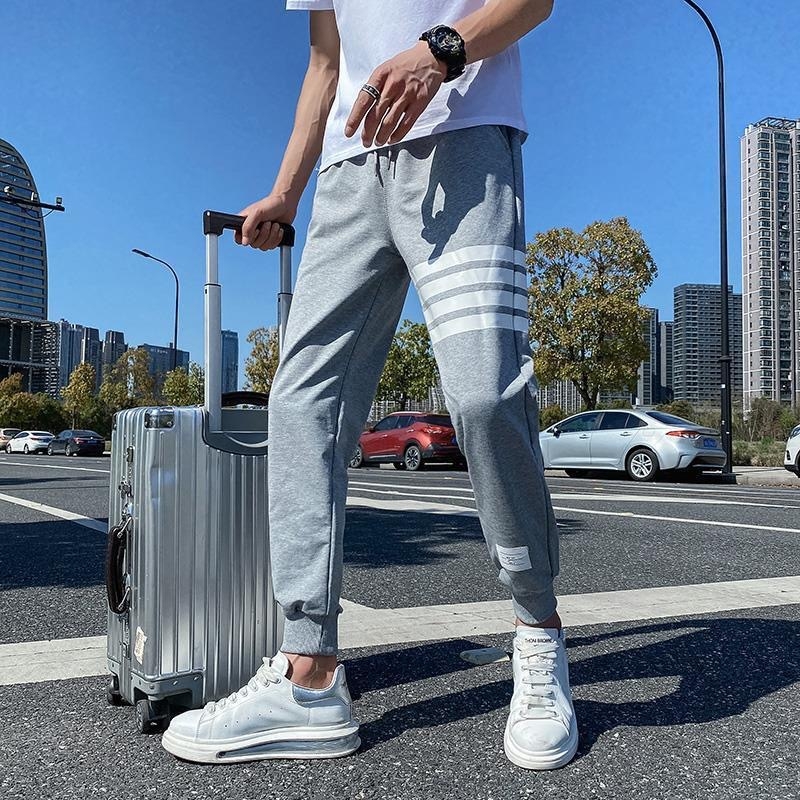 Muške sportske hlače u korejskom stilu, s četiri trake, uski kroj, manžeta na gležnju, cropped casual