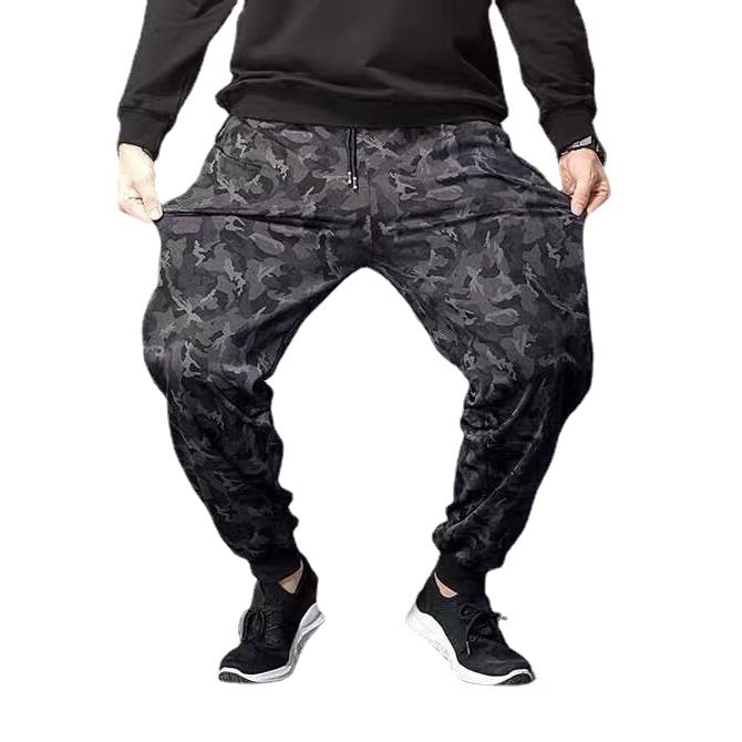 Muške camo jogger hlače – opuštena krojenje, haremski stil, uski završeci pri gležnjevima (Proljeće 2025)