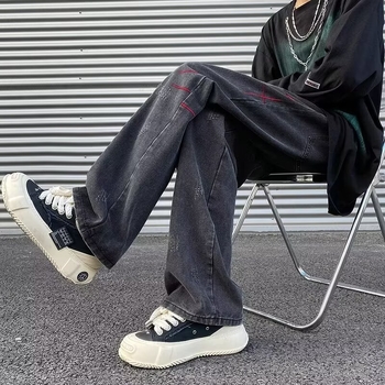 Nove američke streetwear traperice za muškarce s izblijedjelim pranjem i izvezenim detaljima, ravni kroj, opuštena silueta, duge hlače