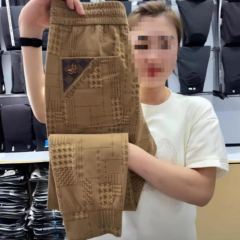 Muške lagane hlače za proljeće-ljeto, jogger stil, visok pas, prav kroj, uske završetke na gležnjevima, prozračné i brzo sušeće