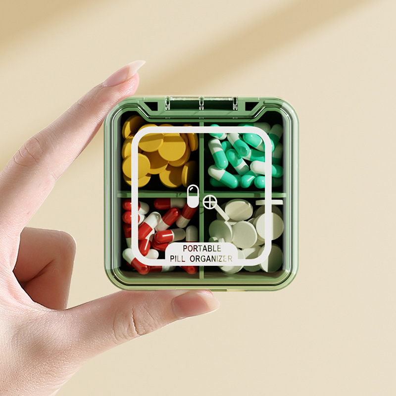 Prijenosna kutija za lijekove s 4 odjeljka, kompaktna mini kutija od PP plastike