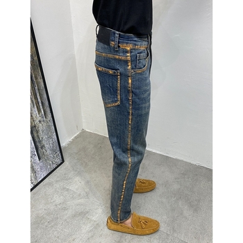 Ανδρικά τζιν φθινοπωρινά, street style, σε στενή γραμμή, vintage μπλε, ανθεκτικά και πλυμένα