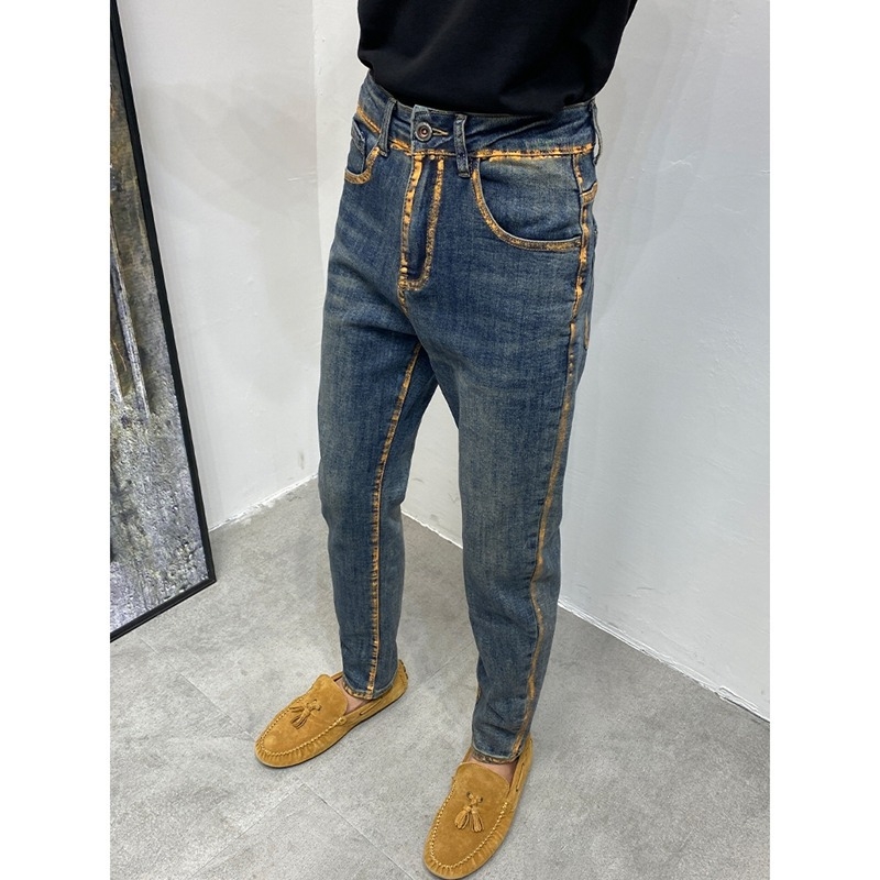 Ανδρικά τζιν φθινοπωρινά, street style, σε στενή γραμμή, vintage μπλε, ανθεκτικά και πλυμένα