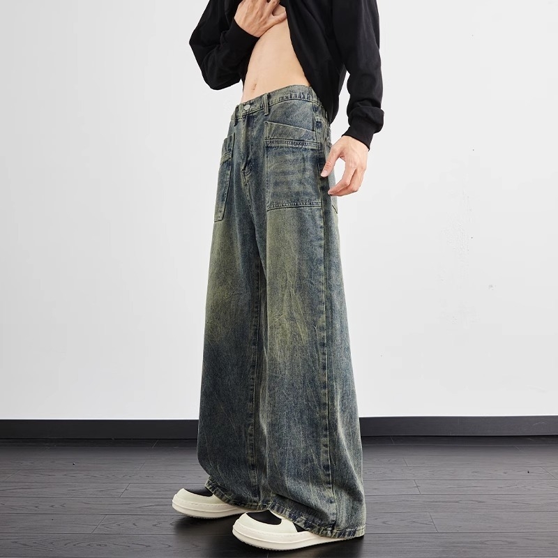Muške crne oprane traperice ravnog kroja, ležernog stila, gradski stil