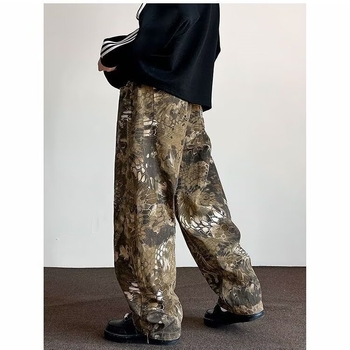 Férfi farmer amerikai retro stílusú mosott camouflage mintával, tiszta szabás, egyenes szárú