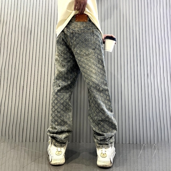 Férfi farmernadrág jacquard mintás, egész felületen — laza, egyenes szabású, középmagas derekú