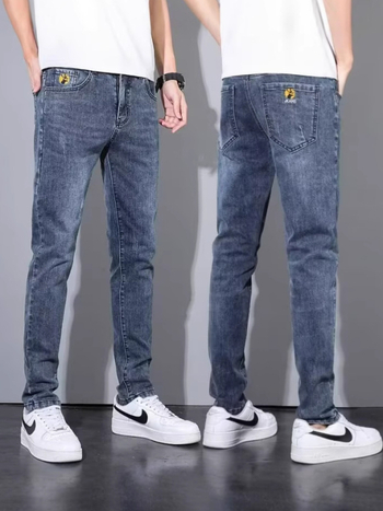 Férfiaknak készült elasztikus farmer, koreai stílusú slim-fit, egyenes szabású nadrág nyárra