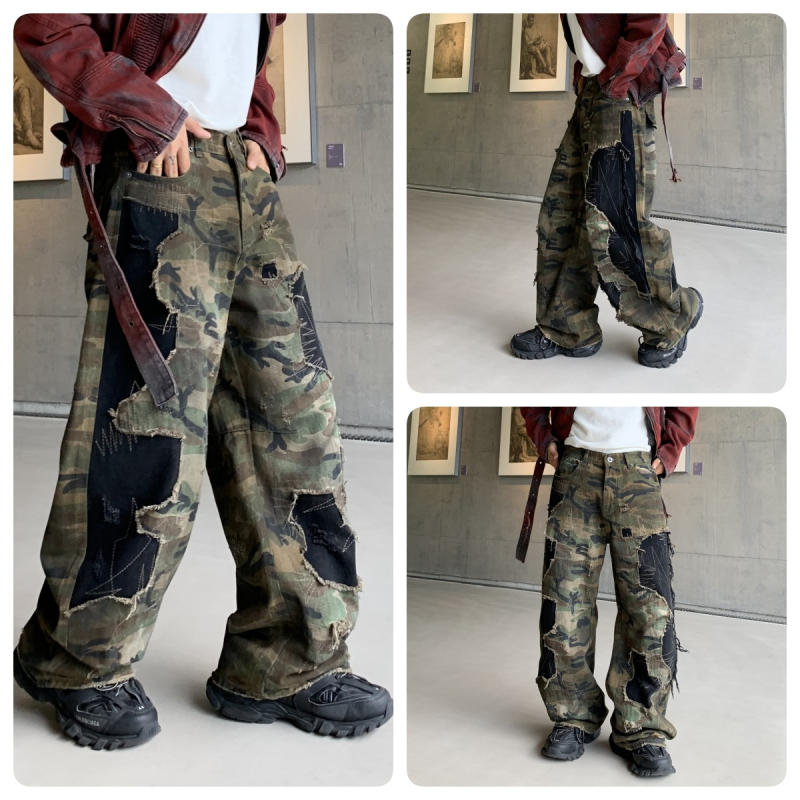Muške traperice s camouflage panelom u američkom street vintage stilu, opuštene široke krojeve, cargo hlače