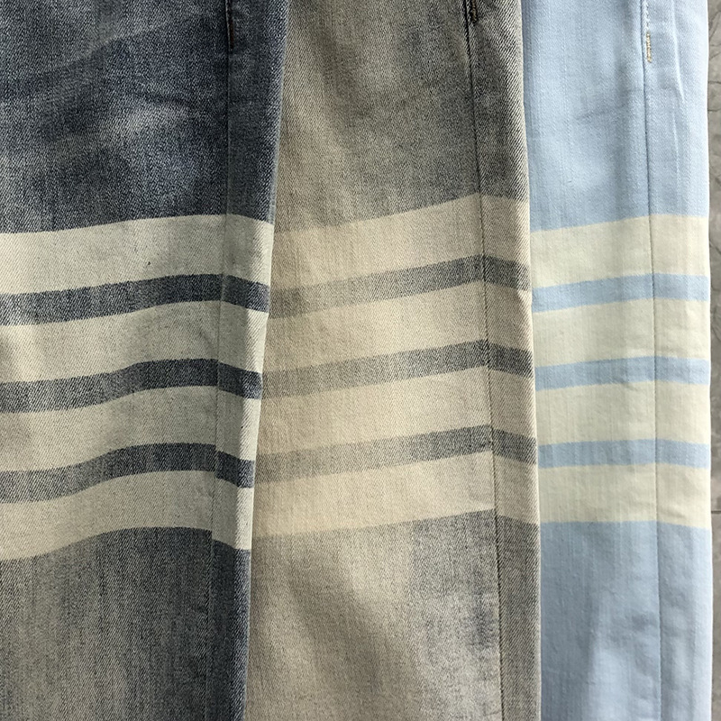 Muške traperice ravnog kroja, slim-fit, s dizajnom četiri crte, casual, svestrane
