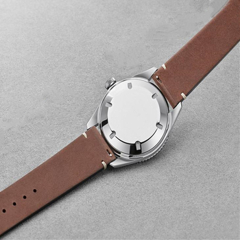 Muški kvarcni sat s pravom kožnom narukvicom, 41 mm okrugli brojčanik, vodootporan do 10 m, kalendar, mineralno staklo, nehrđajući čelik kopča, kućište od legure