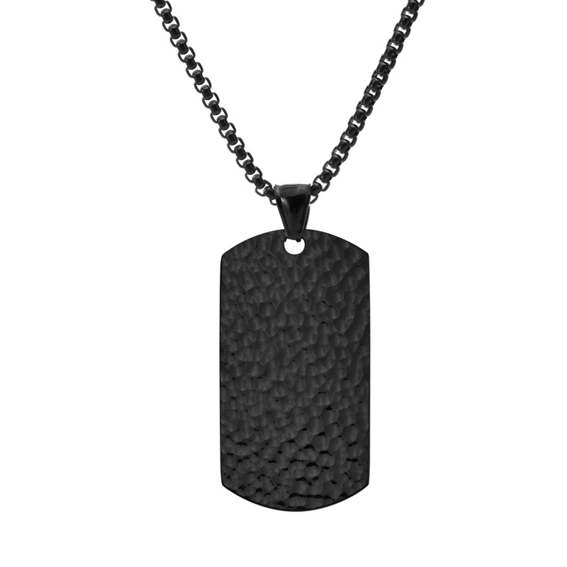 Ručni dog tag privjesak od titan čelika s udarenom teksturom, muški geometrijski lančić u neutralnom stilu