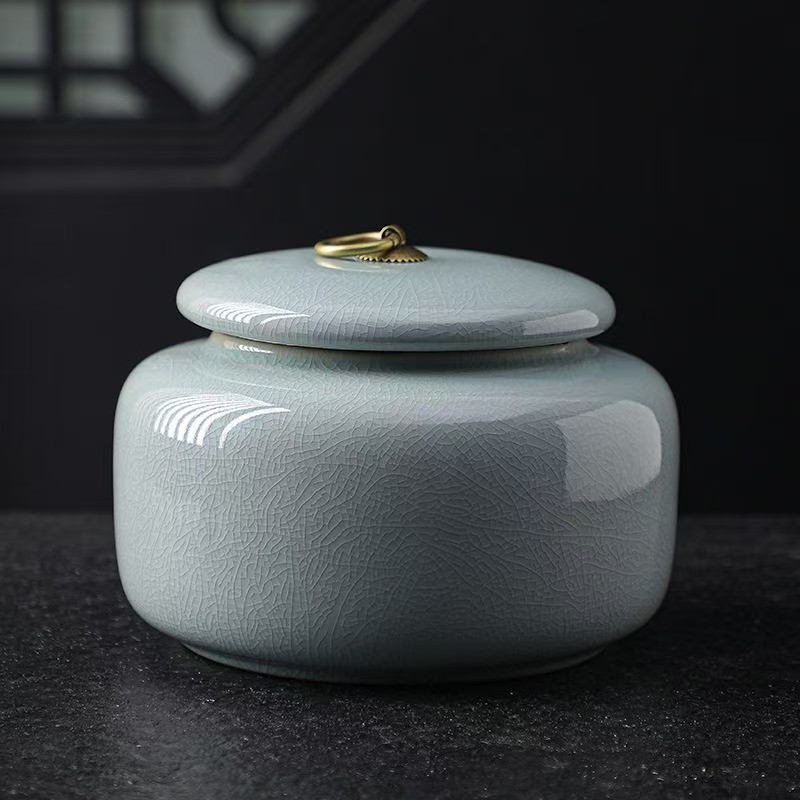 Keramički čajni kanistar s velikim kapacitetom, zatvorenim poklopcem, Celadon glazura, dimenzije 16,5 x 11 cm