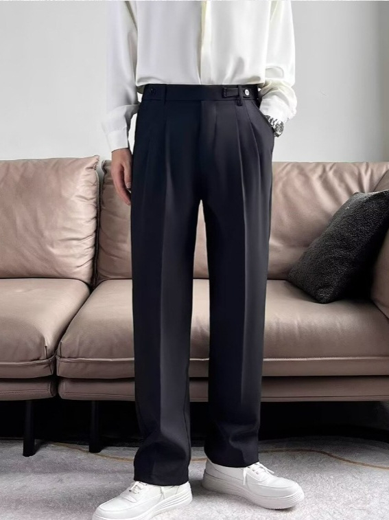 Nove muške premium casual hlače, ravnog kroja, s blagim padom tkanine, jedne boje