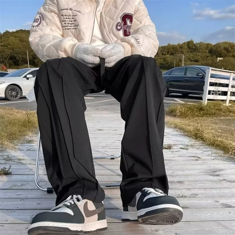 Barna oversized nadrág lazán szabott egyenes vonalú, drapált és széles szárú, őszi casual viselet, poliészter-keverék