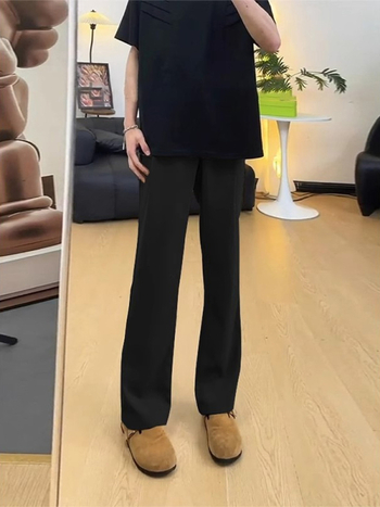 Férfi fehér ice-silk nadrág, slim-fit, microflare, elegáns esés, őszre