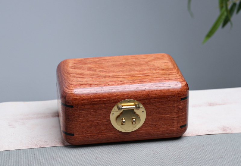 Kutija za nakit od Burmese Padauk, drvena kutija u antiknom stilu sa zaključavanjem, dimenzije 18×13×9 cm