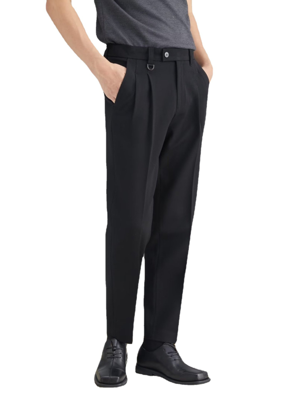 Muške hlače kaki boje od ice silk materijala, bez glađenja, lagane, ravno krojene, slim, 3/4 dužine, poslovno casual