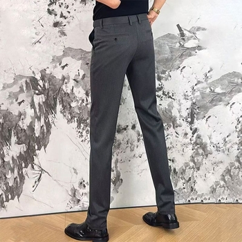 Muške hlače u europskom stilu za poslovno casual nošenje, jednobojne boje, slim straight kroj, elastičan materijal, proljeće–jesen