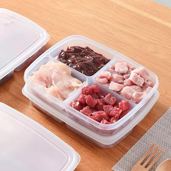 Plastična kutija za hladnjak sa poklopcem i pregradama, prehrambene kvalitete, čvrsta i hermetički zatvorena, pogodna za zamrzavanje