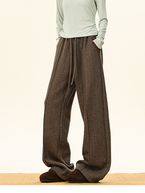Amerikai retro old-money stílusú kávébarna férfi casual nadrág, fleece bélés, téli, herringbone mintázat, laza szabású, egyenes szárú