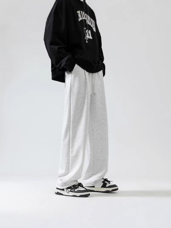 Férfi fleece-béléssel ellátott nehéz szürke sportnadrág, lazán szabott egyenes szabás, mindennapi kényelem