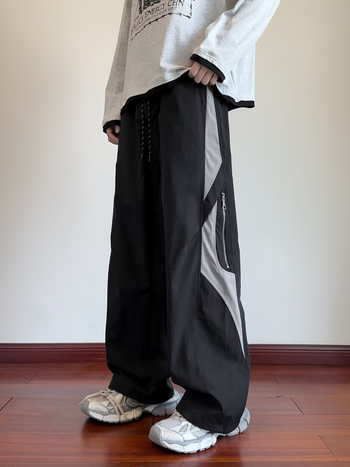 Férfiaknak színblokkolt fleece-béléssel készült cargo nadrág, egyenes szabás, laza, őszi-téli