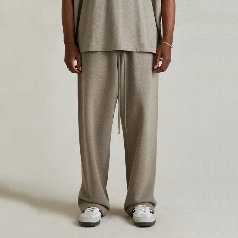ESSENTIALS HHH High Street – amerikai divatmárka laza, egyszínű casual nadrág fleece-béléssel, széles szárú, férfiaknak, ősz–tél